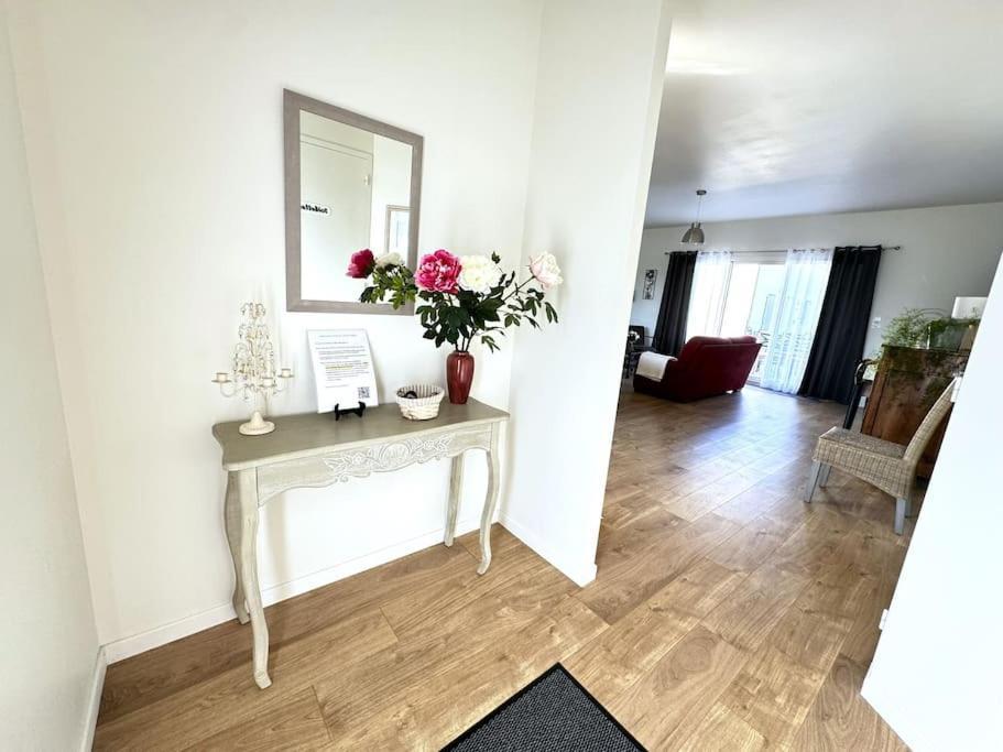 La Maison Bleue - Plain-pied Proche Plages Et Caen Vakantiehuis